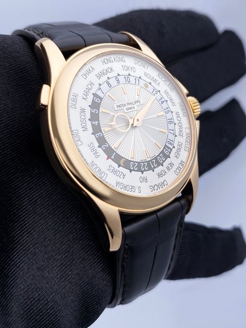 Patek Philippe World Time 5130R-001 Image 3